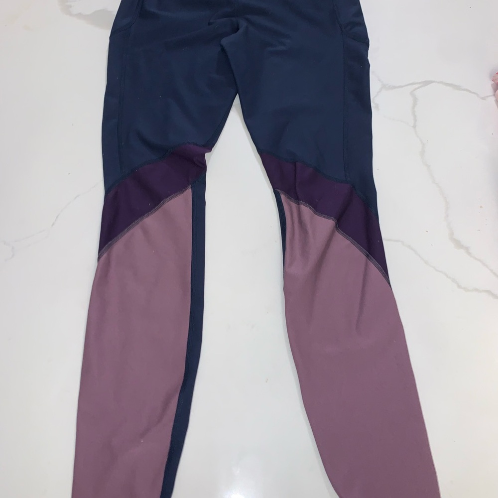 NEW/ never worn Nike Colorblock Leggings